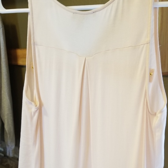 Express Sleeveless Top EUC - Picture 5 of 8